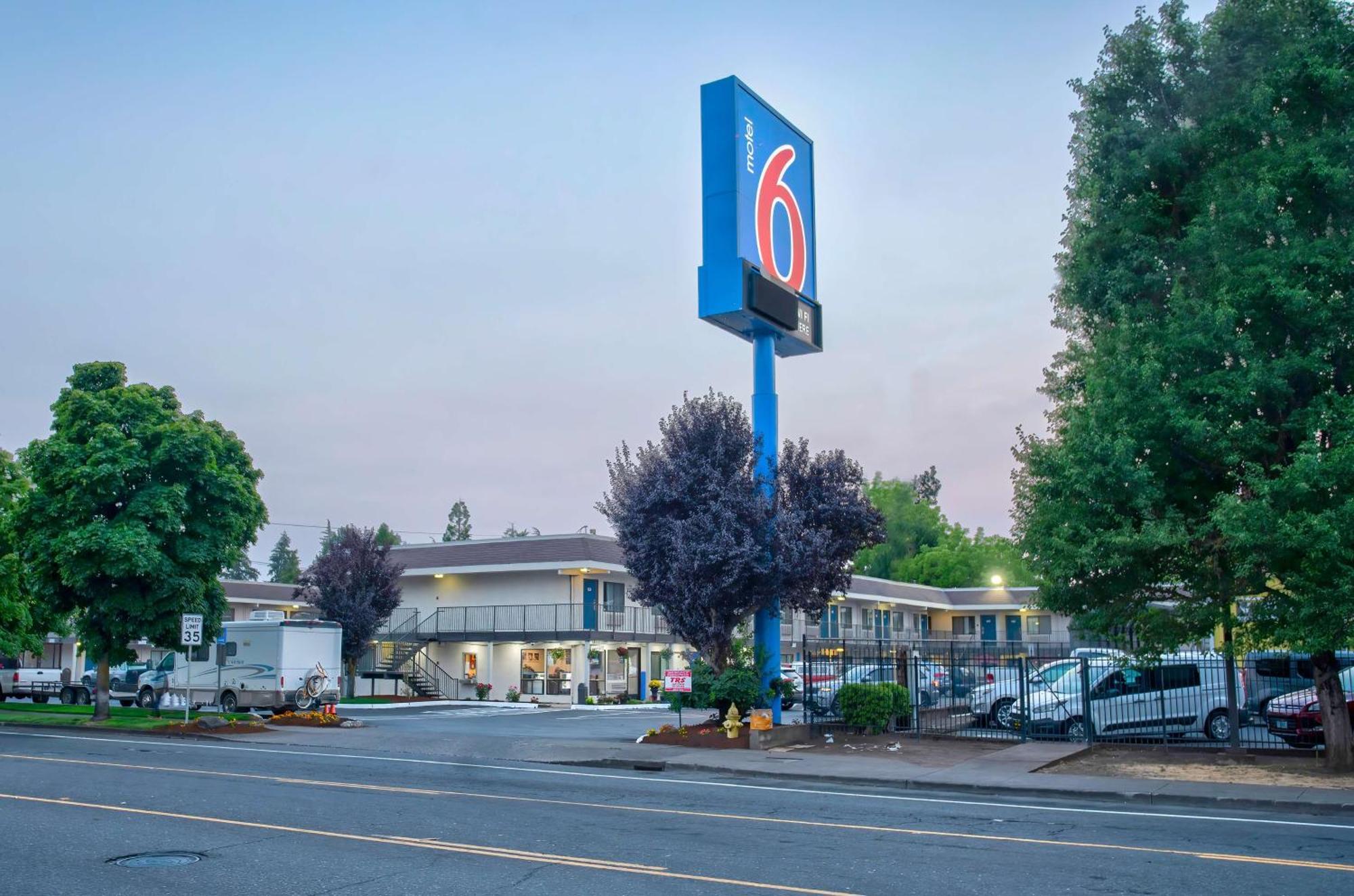 Motel 6-Salem, Or Esterno foto